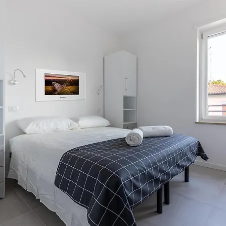 Verona Suites * فيرونا