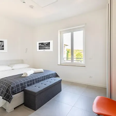 شقة Verona Suites *