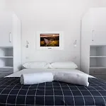 Verona Suites דירה